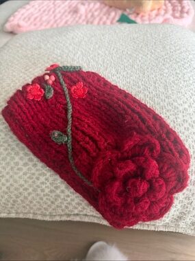 Hand-Knit Red Floral Beanie - Women Accessories